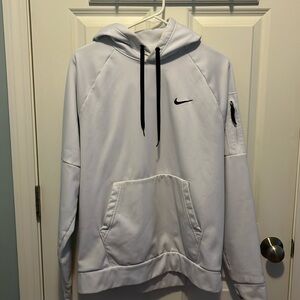 Nike Men’s therma-fit hoodie